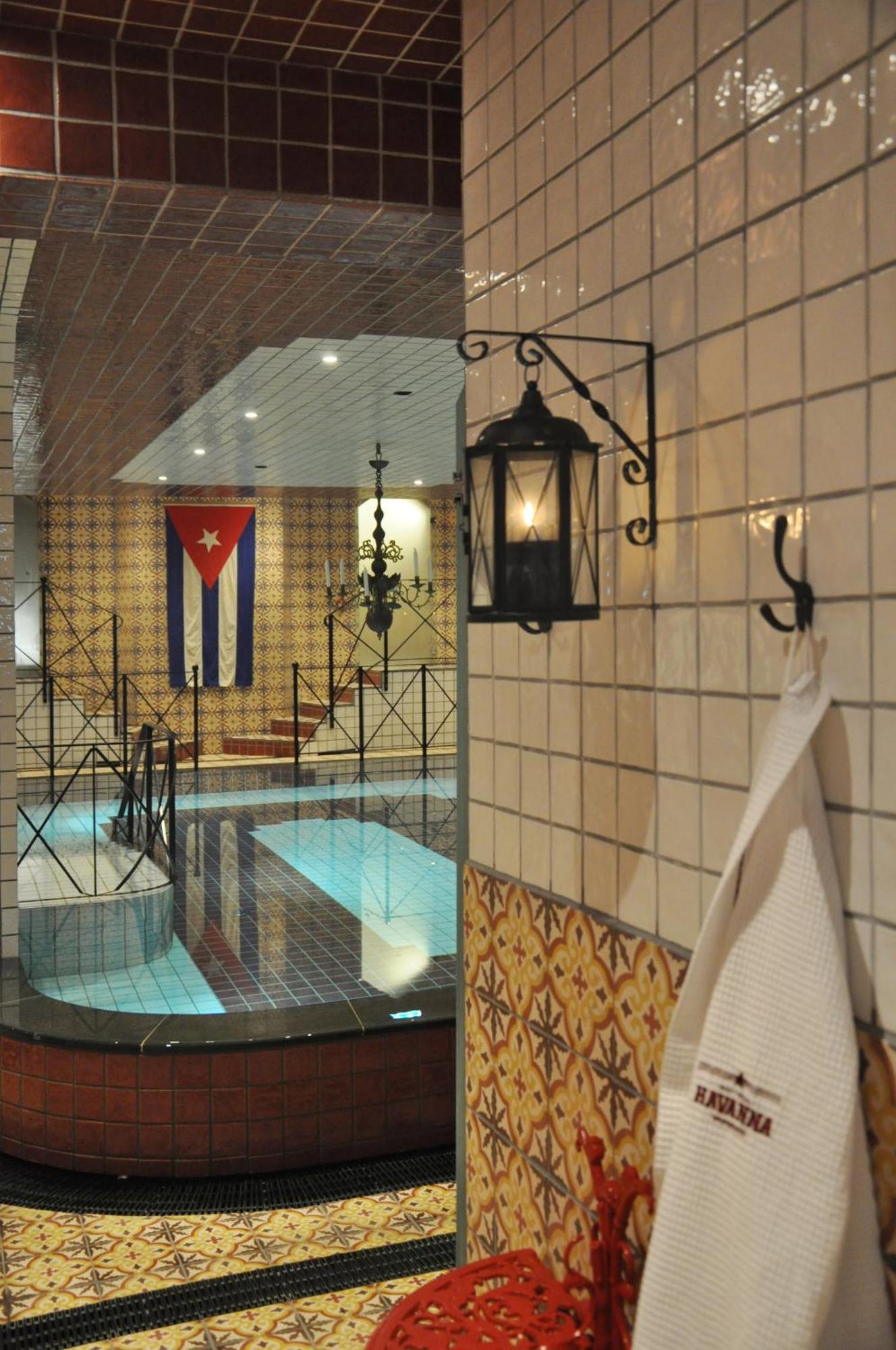 Hotell Havanna Варберг Экстерьер фото